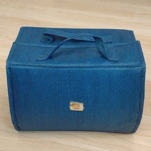 Joy Mangano Blue Traveling Makeup/Jewelry/ Crafting Tote.